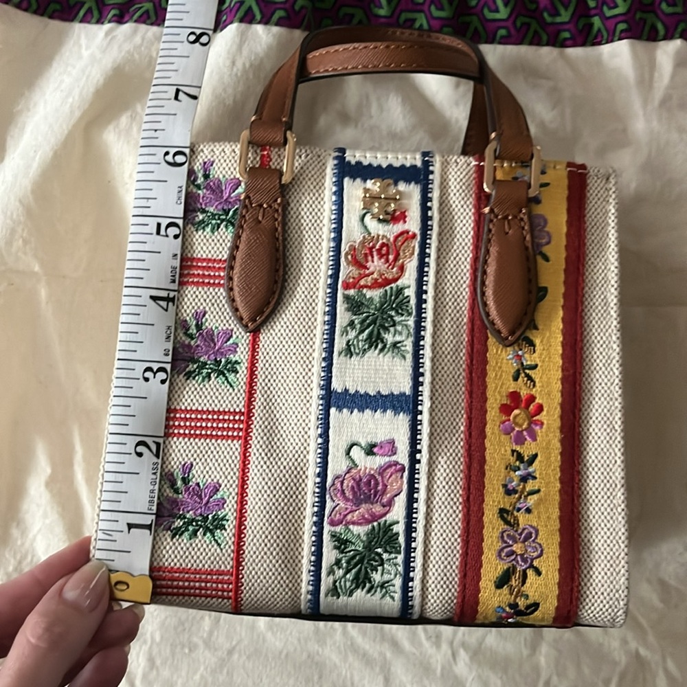 Tory Burch Emerson Satchel - Picture 6 of 11